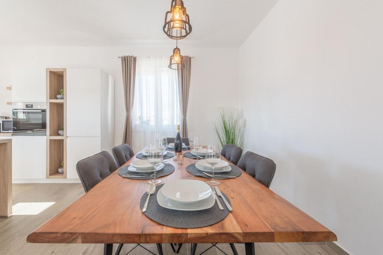 Villa Tara Zadarvillas Tinj Екстер'єр фото