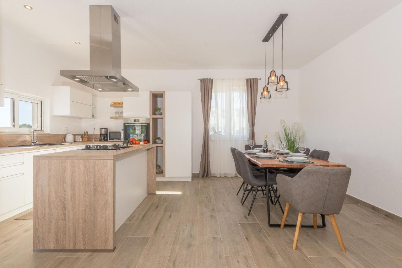 Villa Tara Zadarvillas Tinj Екстер'єр фото