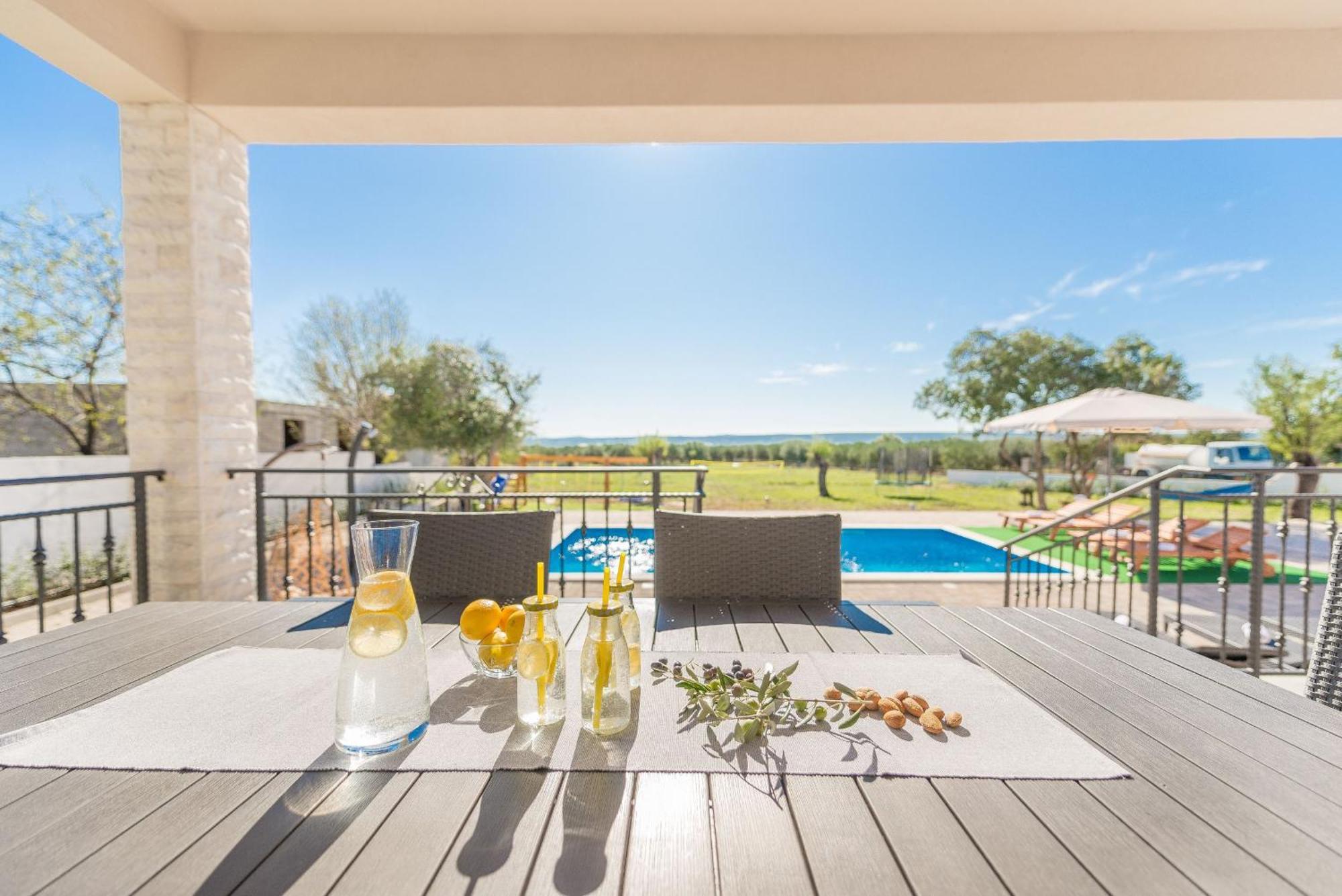 Villa Tara Zadarvillas Tinj Екстер'єр фото